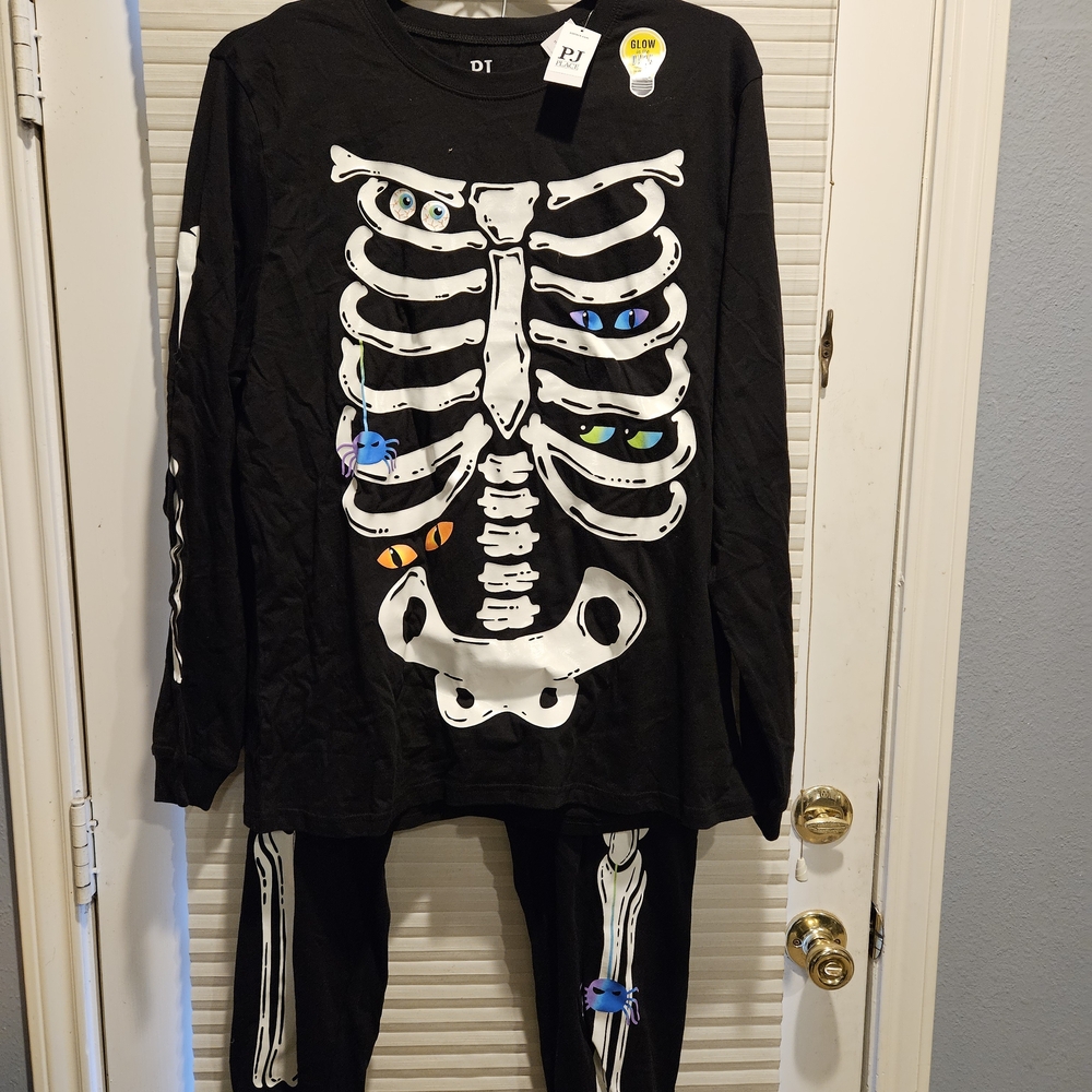 Place Black and White Skeleton Costume for Halloween